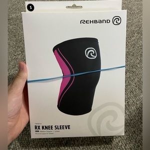 Pair of Rehband Knee Sleeves size Small